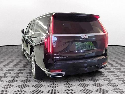 2024 Cadillac Escalade ESV Luxury