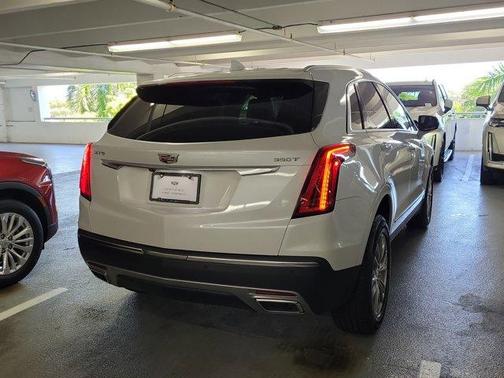 2022 Cadillac XT5 Premium Luxury