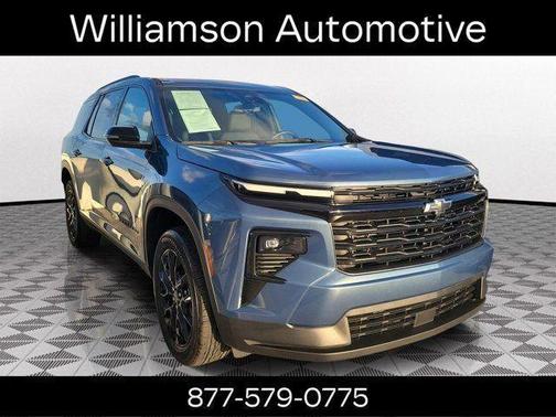 Lakeshore Blue Metallic 2025 Chevrolet Traverse LT