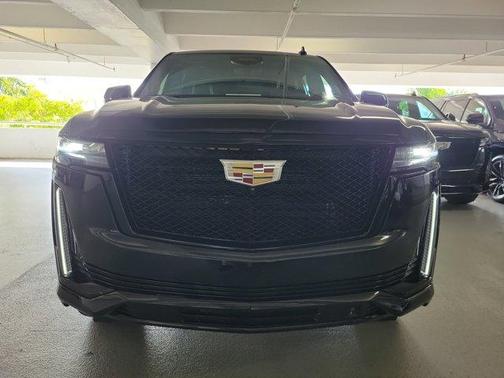 2023 Cadillac Escalade ESV Sport Platinum