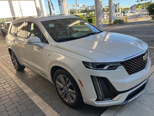 2023 Cadillac XT6 Premium Luxury FWD