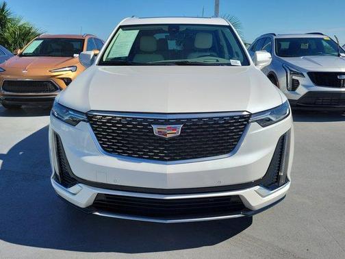 2024 Cadillac XT6 Premium Luxury FWD