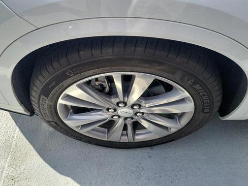 2024 Cadillac XT6 Premium Luxury FWD