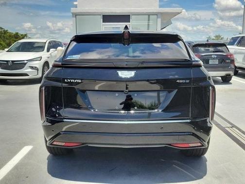 2024 Cadillac LYRIQ Tech