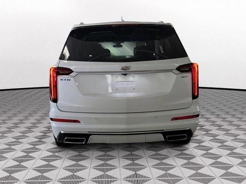 2024 Cadillac XT6 Premium Luxury FWD