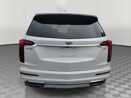2024 Cadillac XT6 Premium Luxury FWD