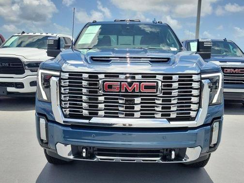 2024 GMC Sierra 2500 Denali