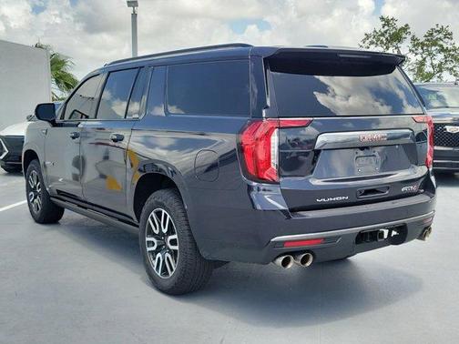 2023 GMC Yukon XL AT4