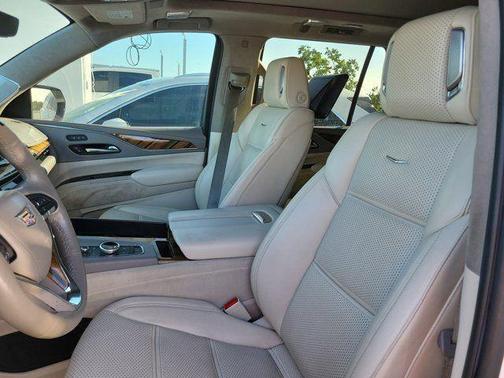 Crystal White Tri-Coat 2021 Cadillac Escalade Premium Luxury Platinum