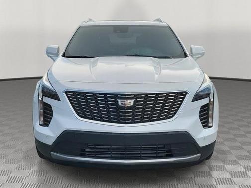 2022 Cadillac XT4 Premium Luxury