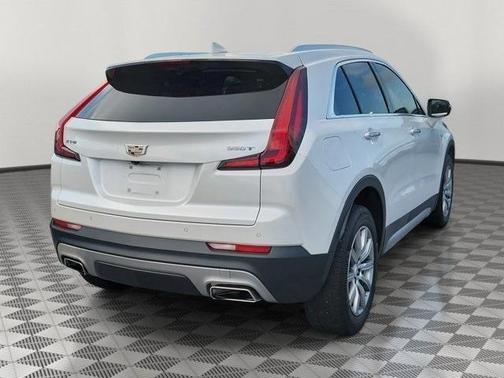 2022 Cadillac XT4 Premium Luxury