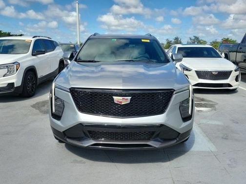 2024 Cadillac XT4 Sport