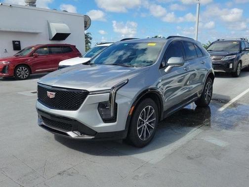 2024 Cadillac XT4 Sport