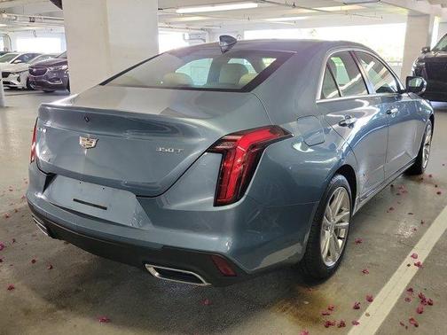 2024 Cadillac CT4 Luxury