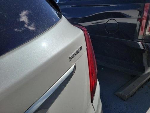 2023 Cadillac XT5 Luxury