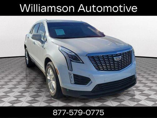 Crystal White Tri-Coat 2023 Cadillac XT5 Luxury