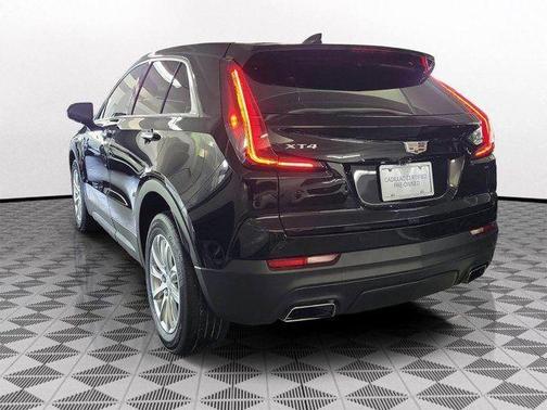 Stellar Black Metallic 2023 Cadillac XT4 Luxury