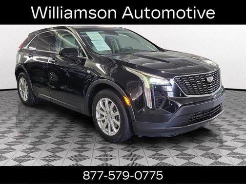 Stellar Black Metallic 2023 Cadillac XT4 Luxury