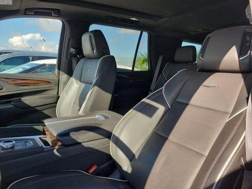 Crystal White Tri-Coat 2024 Cadillac Escalade Premium Luxury
