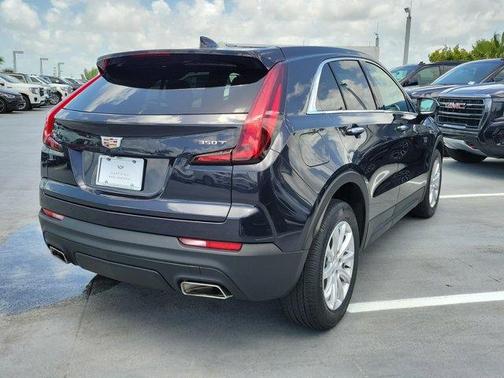 2022 Cadillac XT4 Luxury