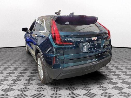 2024 Cadillac XT4 Luxury