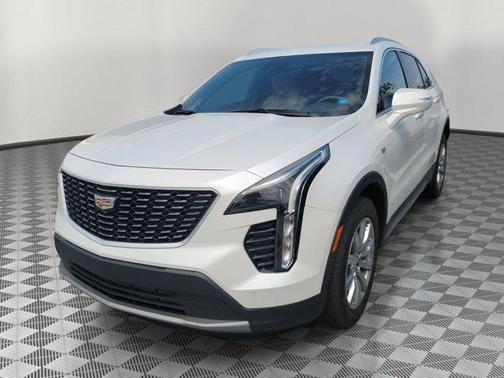 2022 Cadillac XT4 Premium Luxury