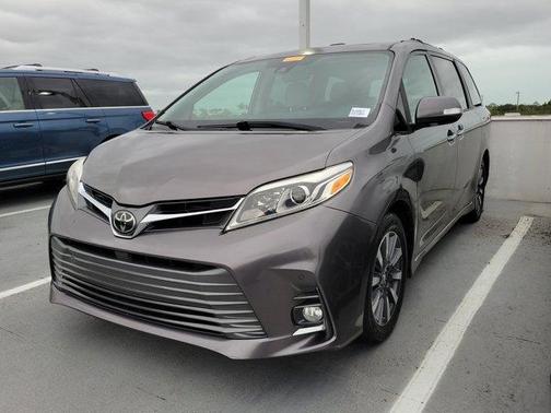 2018 Toyota Sienna L