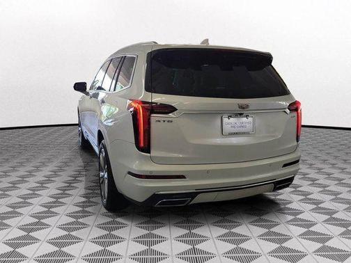 2023 Cadillac XT6 Premium Luxury FWD
