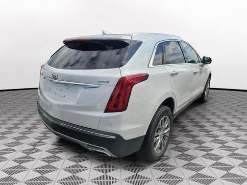 2022 Cadillac XT5 Premium Luxury