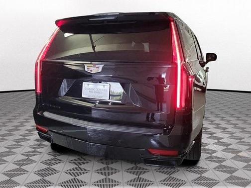 2023 Cadillac Escalade ESV Sport Platinum