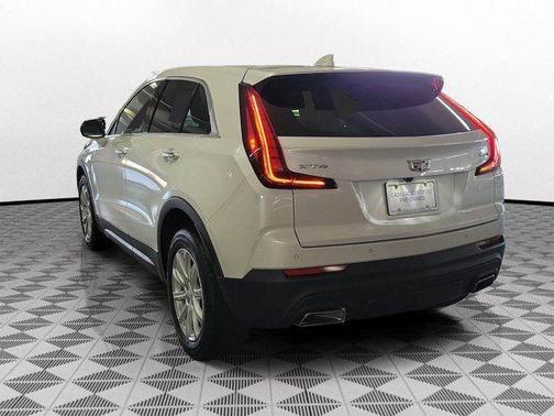 Crystal White Tri-Coat 2023 Cadillac XT4 Luxury