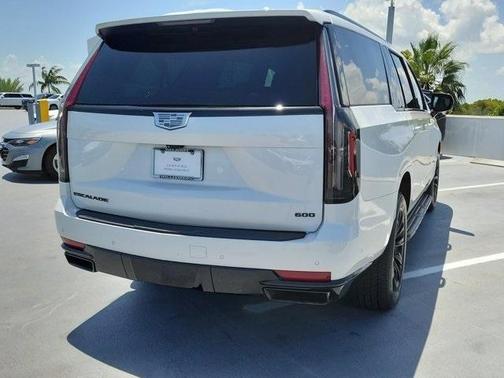 2023 Cadillac Escalade ESV Sport