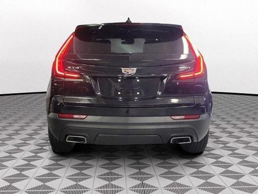 2022 Cadillac XT4 Luxury
