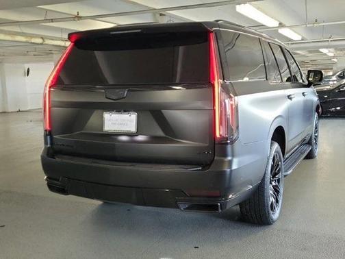 2024 Cadillac Escalade ESV Sport