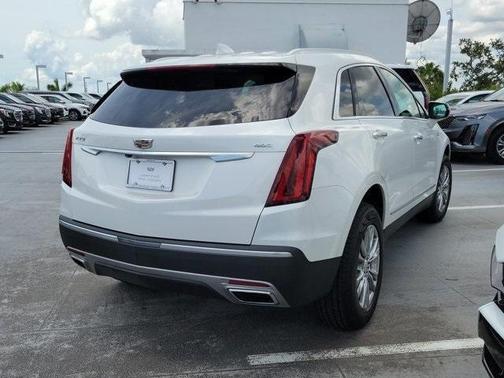 2022 Cadillac XT5 Premium Luxury