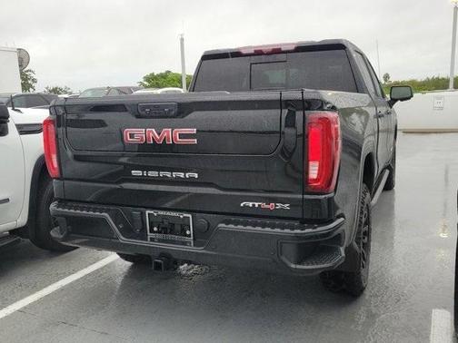 2022 GMC Sierra 1500 AT4X