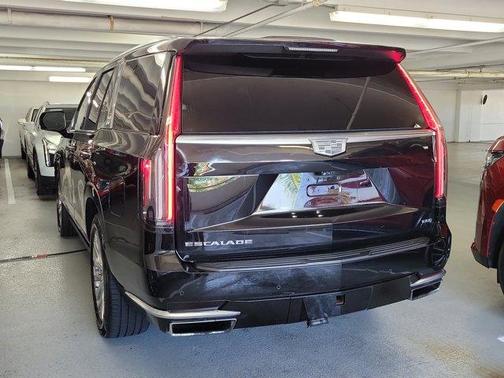 2022 Cadillac Escalade Premium Luxury