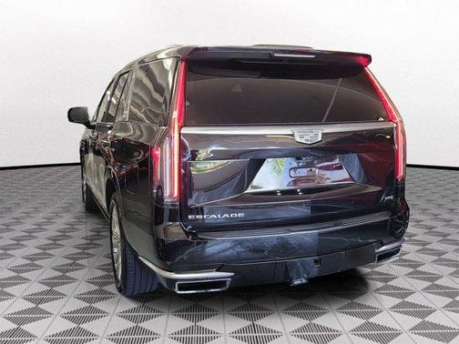 2022 Cadillac Escalade Premium Luxury