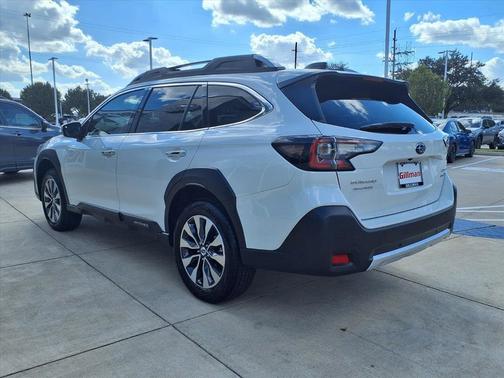 2025 Subaru Outback Touring XT