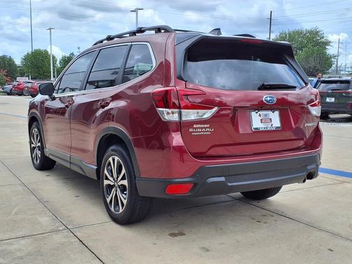 Crimson Red Pearl 2024 Subaru Forester Limited