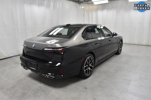 2024 BMW 760 760i xDrive