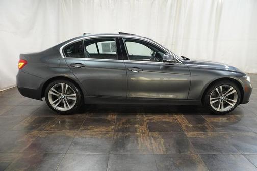 2018 BMW 330 i xDrive