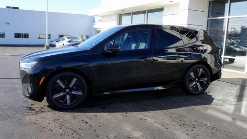 2025 BMW iX M60