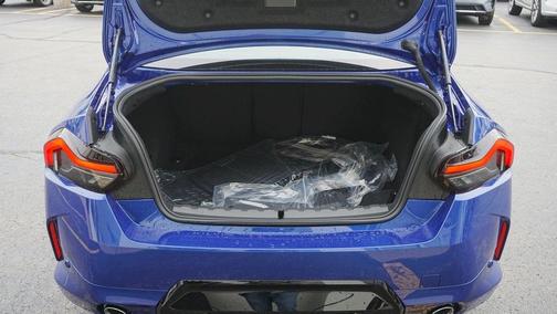 2025 BMW 230 i xDrive