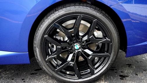 2025 BMW 230 i xDrive