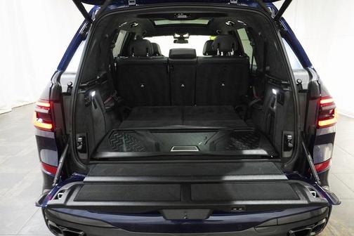 2024 BMW X7 M60i