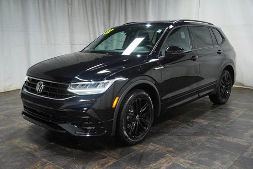 2022 Volkswagen Tiguan 2.0T SE R-Line Black