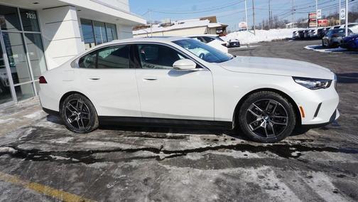 2026 BMW i5 xDrive40