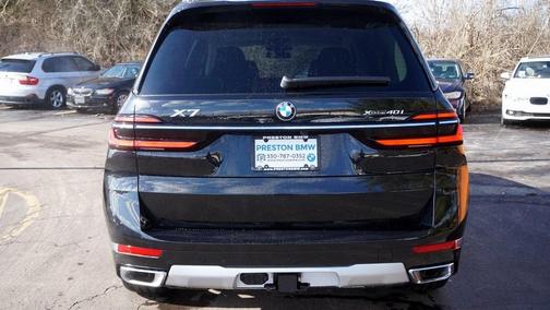 2025 BMW X7 xDrive40i