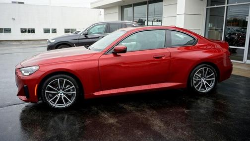 2025 BMW 230 i xDrive